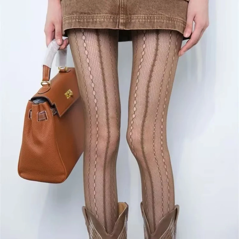 Embroidery On Socks - Calcetines de red de pesca de