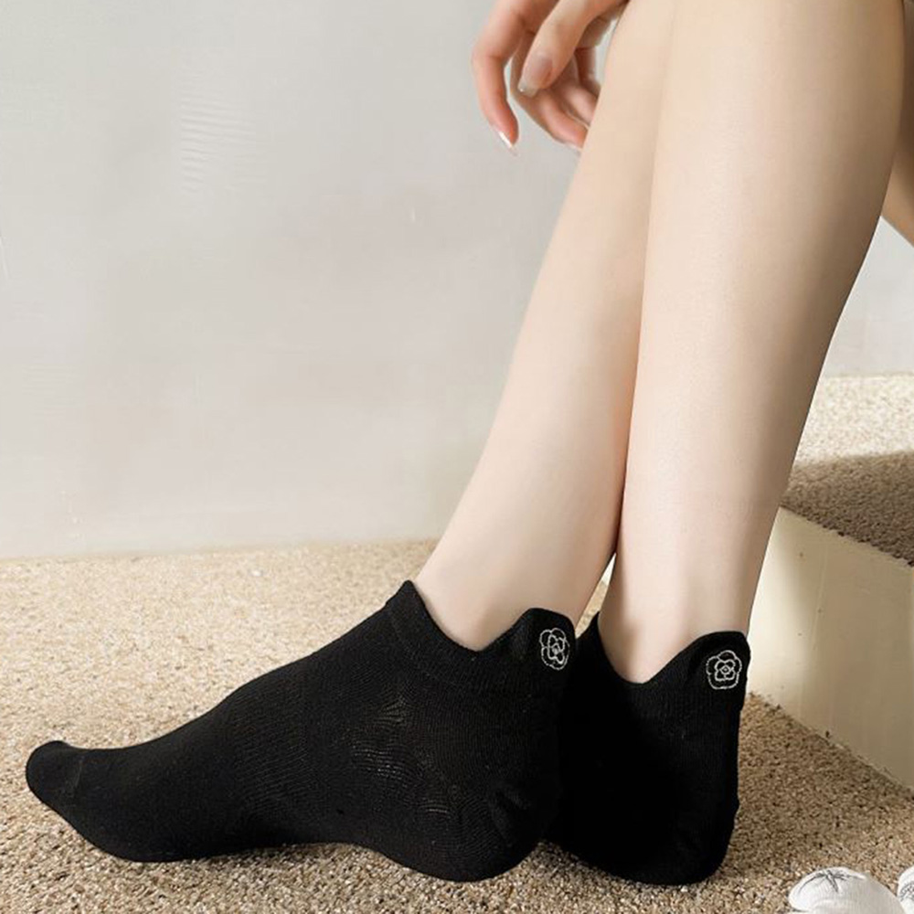 Calcetines negros con bordado  - Embroidery On Socks reseña y precio